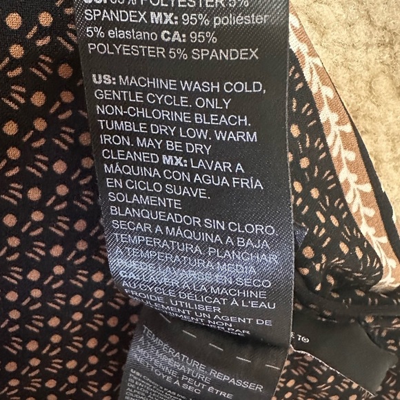 White House Black Market Matte Jersey Reversible Tank Size Large - Picture 14 of 14